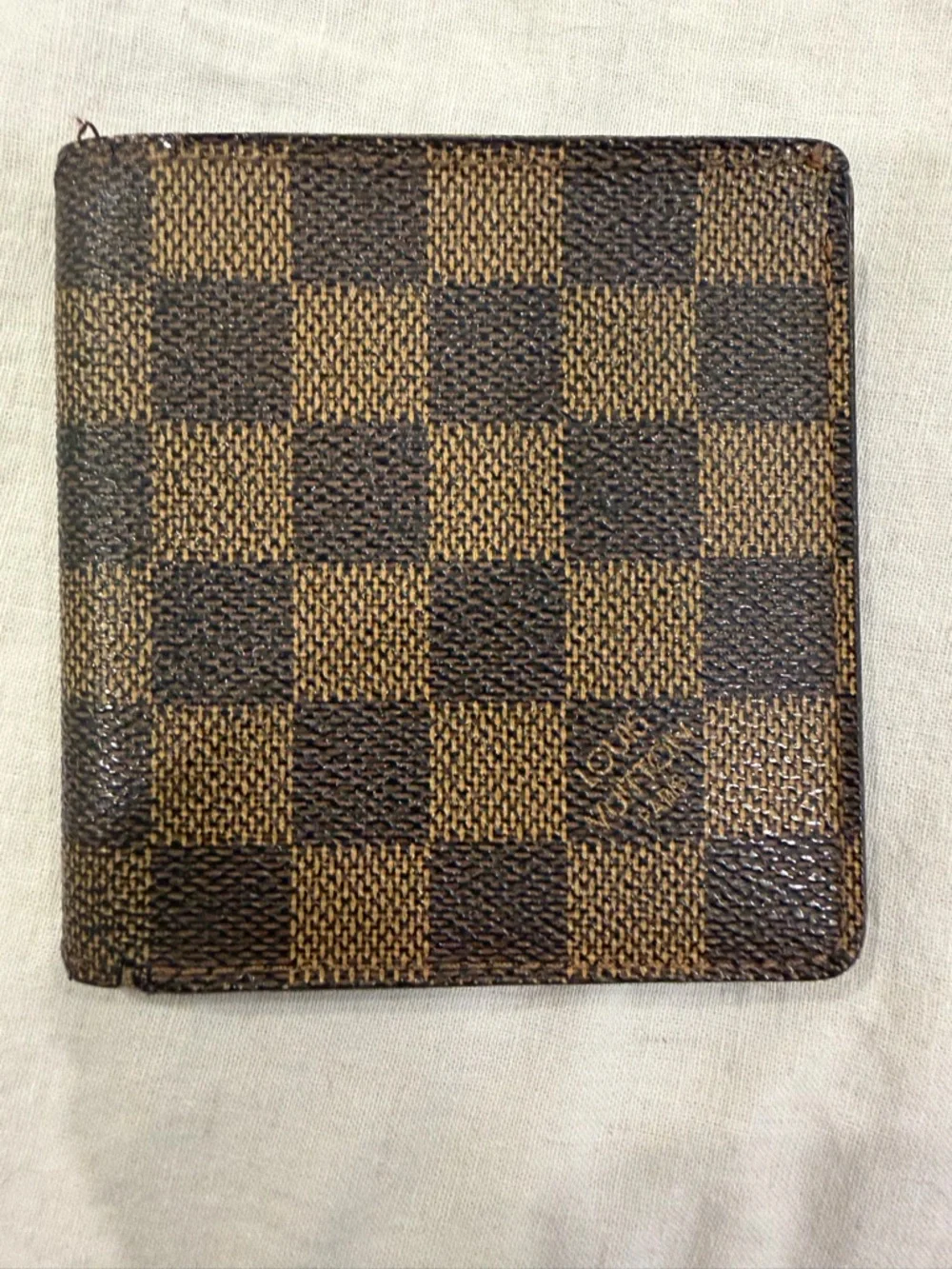 Louis Vuitton Damier Classic Brown Men's Bi-Fold Wallet authentic